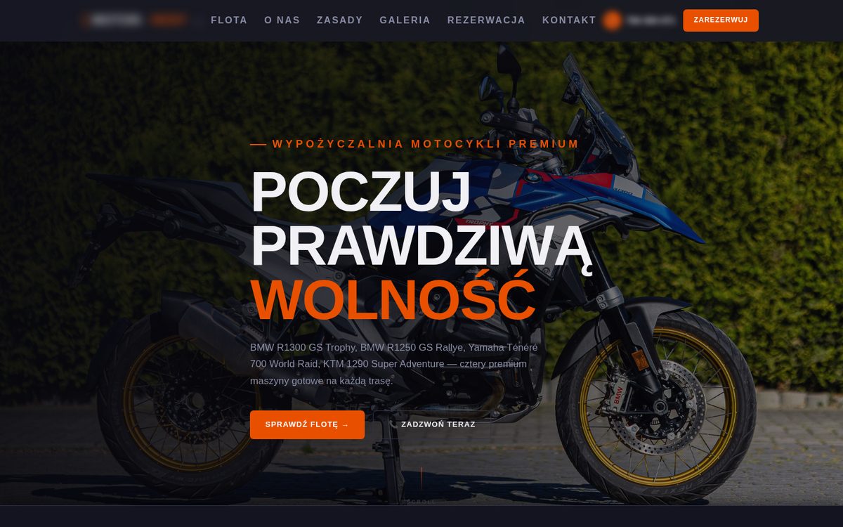 Strona główna wypożyczalni motocykli: hasło „Poczuj prawdziwą wolność” na tle motocykla adventure